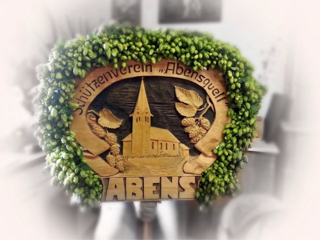 2013_Hopfenstraußbinden